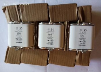 Продам: комплект 3шт. предохранителей 710 А 690V защита gR (Siemens)