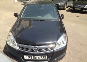 Opel Astra, 2011