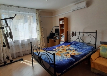 Продается 4-х комнатная квартира с хорошей планировкой.
