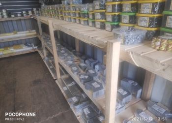 широкий ассортимент крепежей