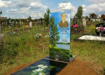Красивые и долговечные памятники из стекла