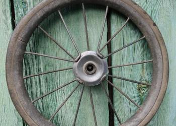 Два колеса для тележки