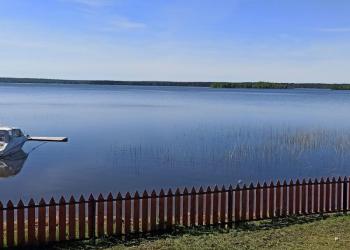 Дом на берегу. Карелия.