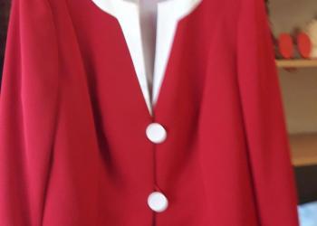 Костюм женский