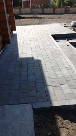 Укладка тротуарной плитки