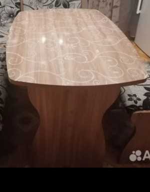 Продам стол