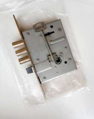 Замок с одним ключом