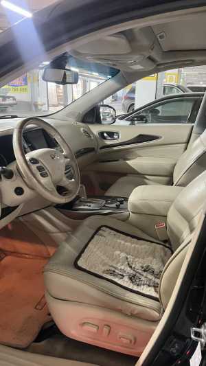 INFINITI JX35