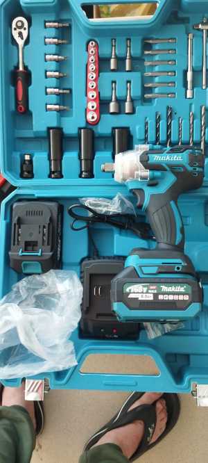 Гайковерт Макита 380нм