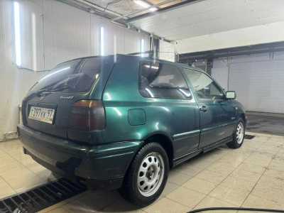 Volkswagen Golf, 1993 1.8AT