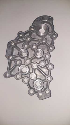 Крышка насоса КПП ZGAQ-01069 Hyundai R210