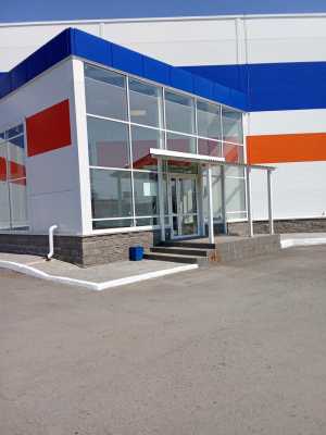 Сдаем в аренду площади под торговлю и склады 2000 м2