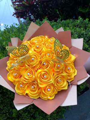 Розы из атласной ленты?