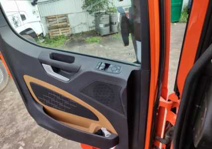 ����� � ������� � ������ Shacman (Shaanxi) X6000 42 480�� ������ �� ����-�����!