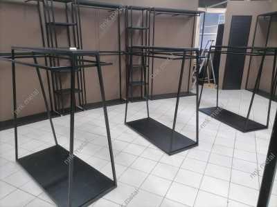 Оборудование для магазина одежды