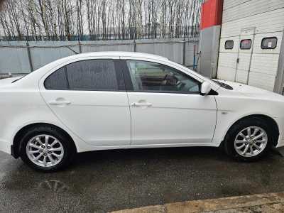 Продается Mitsubishi Lancer
