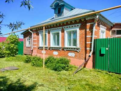 Продается дом с земельным участком