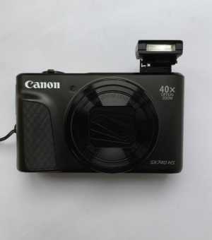 Canon power shot SX740HS