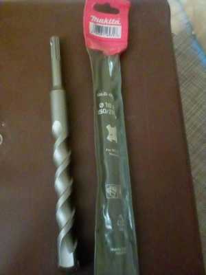 бур по бетону макита