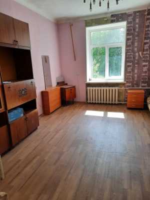 Комната в 3-к 18 м2, 2/4 эт.