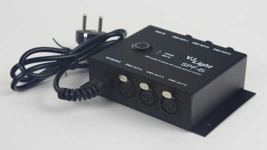DMX ��������-���������1 ���� - 6 XLR ������� � ������� �������������� ���������.