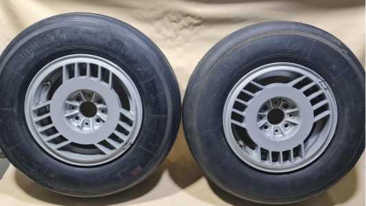 Продам колеса r13 с авиационными шинами