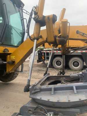Грейдер XCMG GR215A