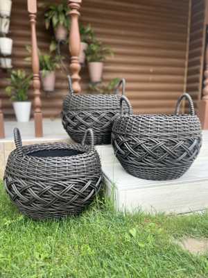 Кашпо из ротанга