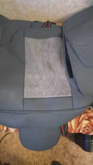 Чехлы на сиденья автомобиля