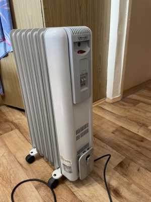 Обогреватель радиатор Delonghi