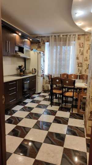 Продам 3х кв Дзержинского д 16