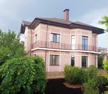 Двухэтажный кирпичный дом 350 м2 в Одинцовском районе на участке 10 соток