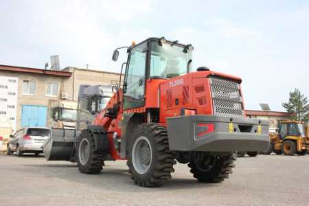 Телескопический погрузчик REDSTAR TL3000