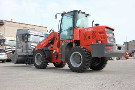 Телескопический погрузчик REDSTAR TL3000