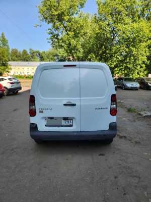Продаётся Автомобиль.