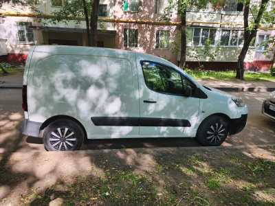 Продаётся Автомобиль.