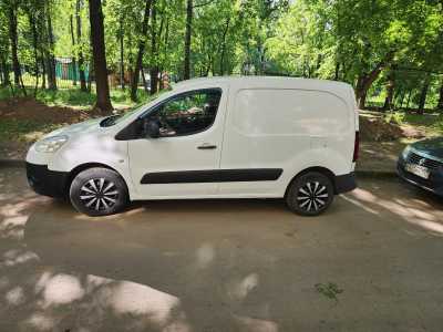 Продаётся Автомобиль.