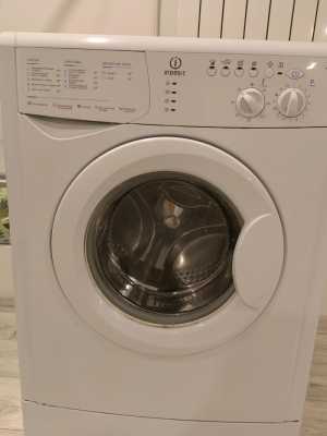 Стиральная машина INDESIT WISL103