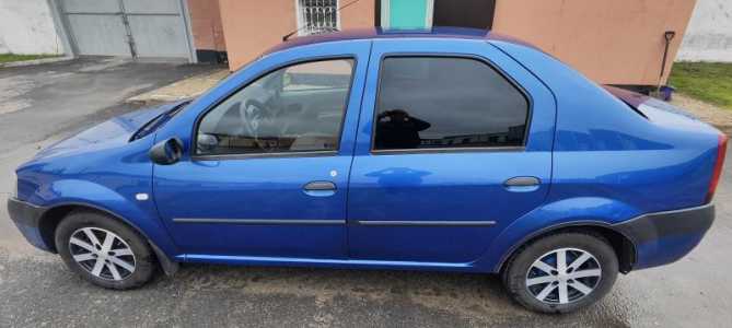 Renault Logan 2009.