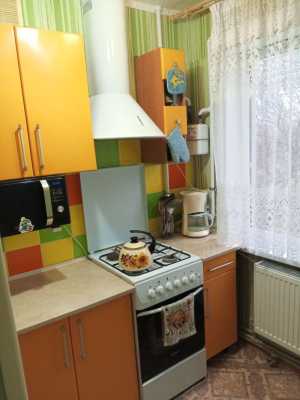 1-� ��������, 32 �2, 3/5 ��. � ������ �����������