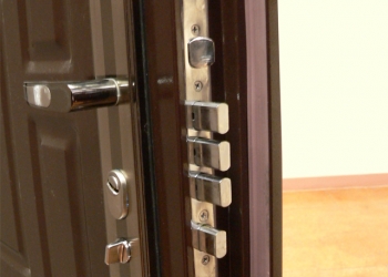 Откроем любую дверь