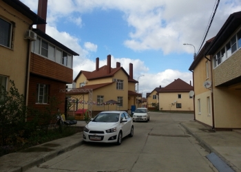 2-к квартира, 65 м2, 1/2 эт.