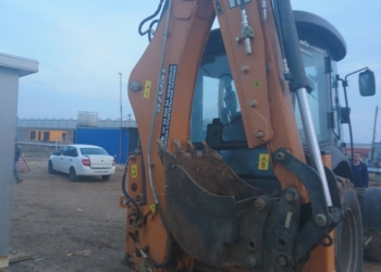 Продам экскаватор-погрузчик Case 570ST