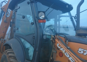 Продам экскаватор-погрузчик Case 570ST
