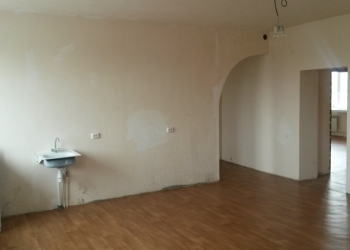 3-к квартира, 127 м2, 1/2 эт.