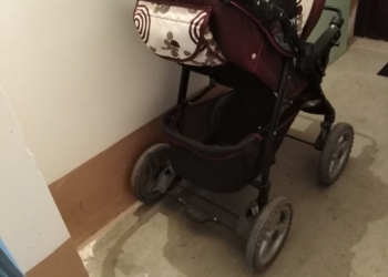 Коляска в хорошем состоянии