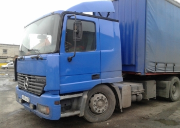 продам тягач мерседес актрос 2001 год