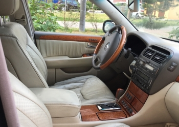 Lexus LS, 2005