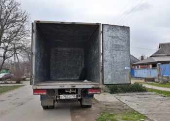 Продаю грузовик
