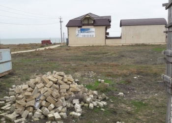 Объект под гостиницу на берегу моря.